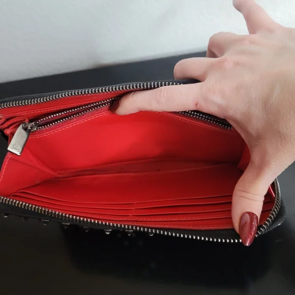 Christian Louboutin Long Wallet Panettone gunmetal/silvery Studs - Picture 9 of 15